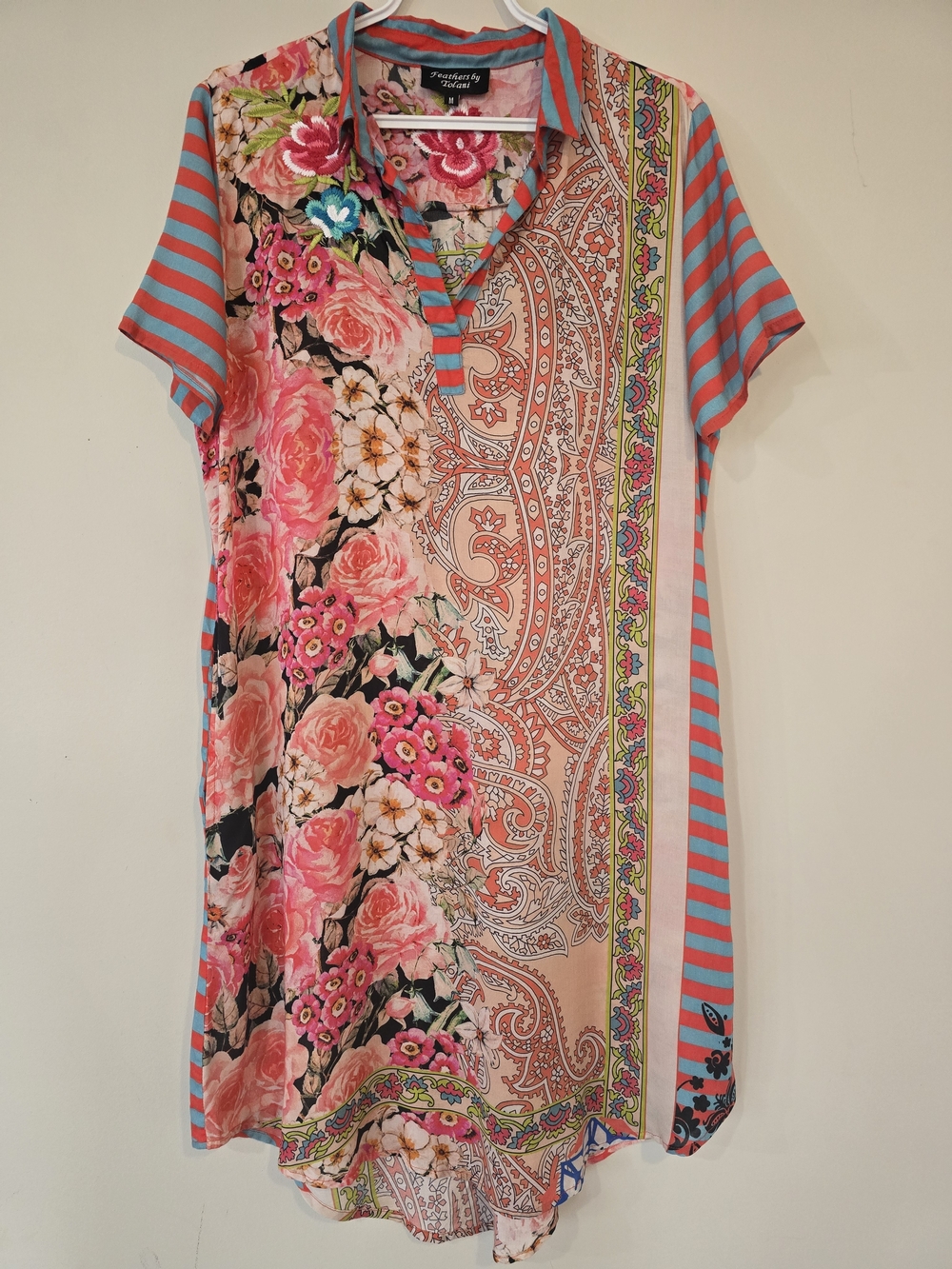 FEATHERS BY TOLANI 🌺 Floral & Stripes  Short-Sleeve Midi Dress. Hip Pockets!